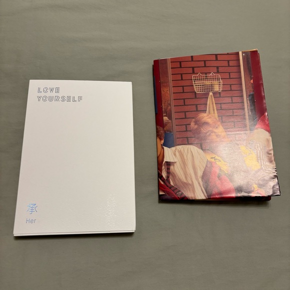 BTS Love Yourself Her Version E album - Picture 2 of 2